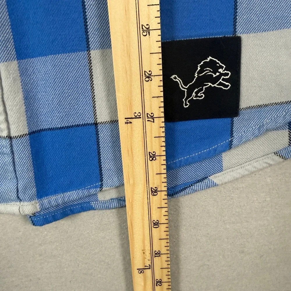 Levis Detroit Lions Flannel Shirt Mens‎ L Blue Plaid NFL Button Up Logo Football
